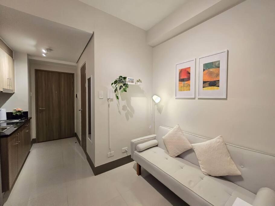 1Br Unit Condotel W Balcony Fame Residences #Fm57 마닐라 외부 사진